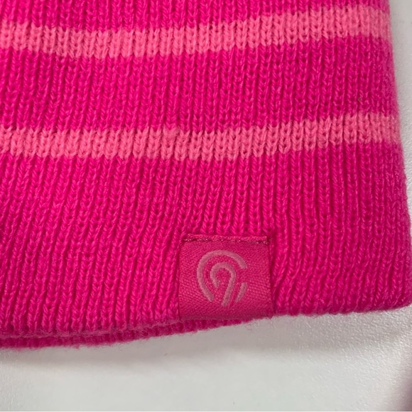 Kids Champion Beanie and Mitten Set - Picture 4 of 4